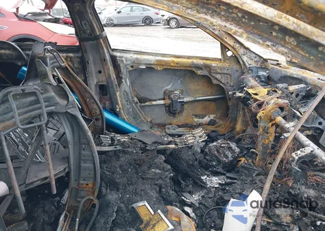 2024 Hyundai Elantra Sel z USA, uszkodzony, nr VIN KMHLM4DG1RU783010